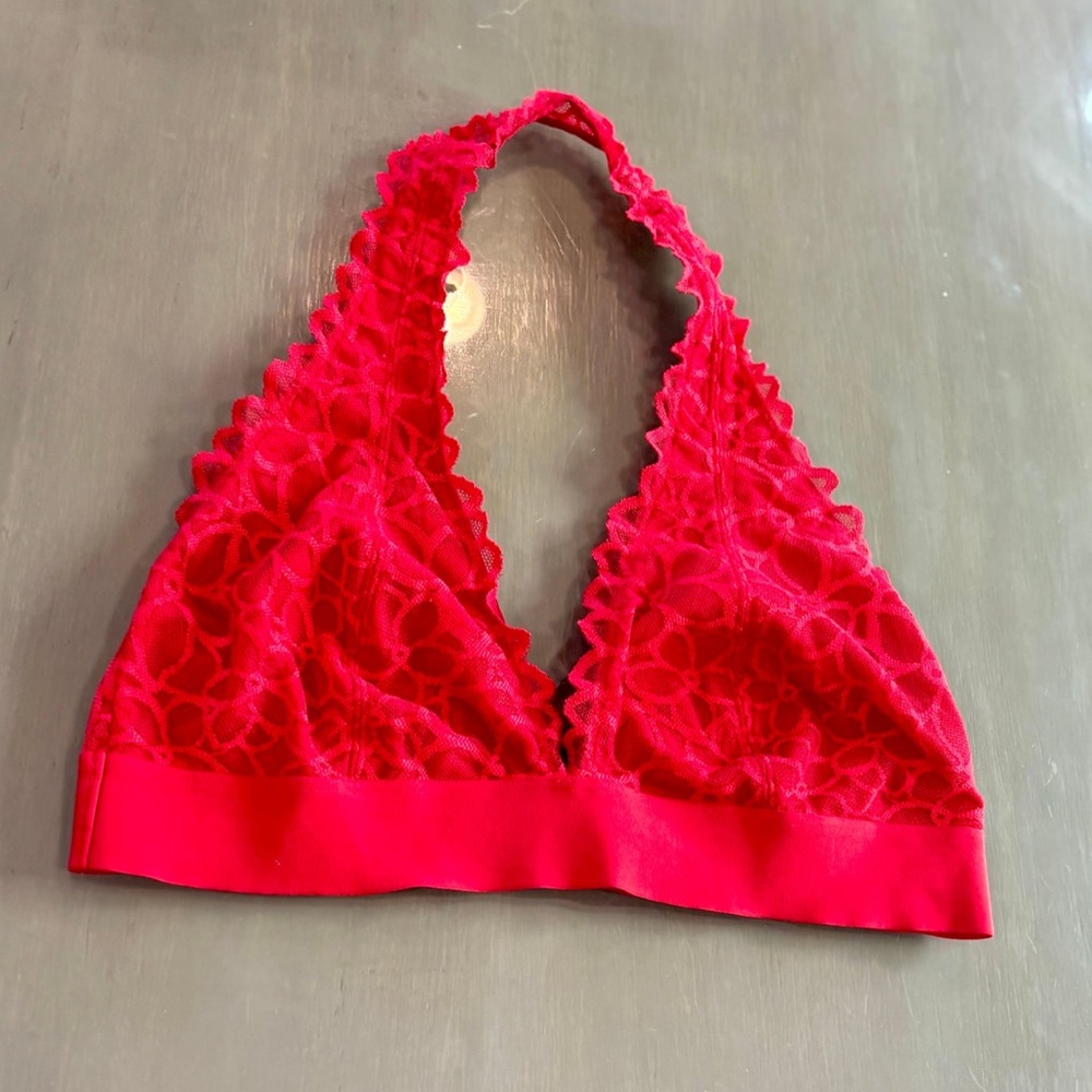 PINK VICTORIA’S SECRET 2016 Bright Red Halter-Style Floral Lace Bralette